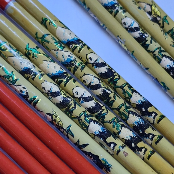 8 Pair of Matching Panda Bear Design Chopsticks - Picture 3 of 3